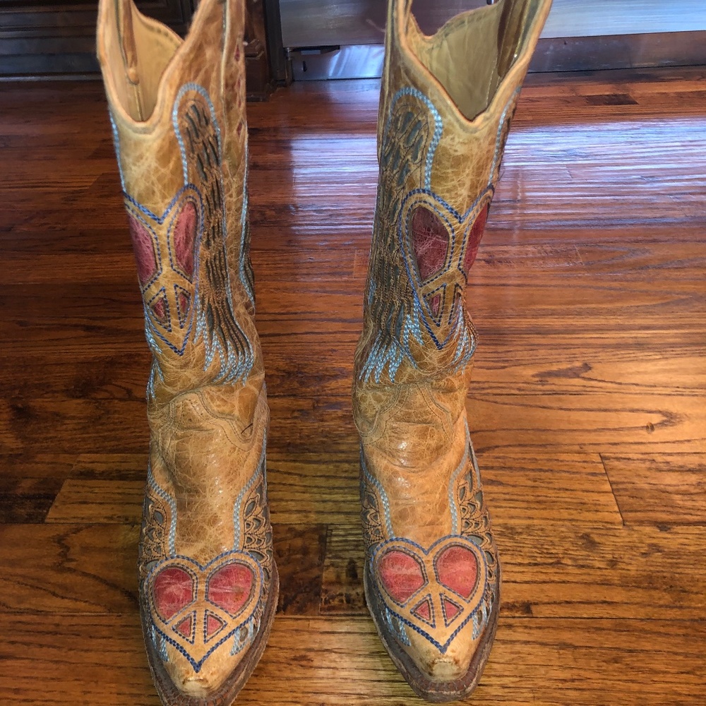 Corral Heart Wings Leather Western Boot